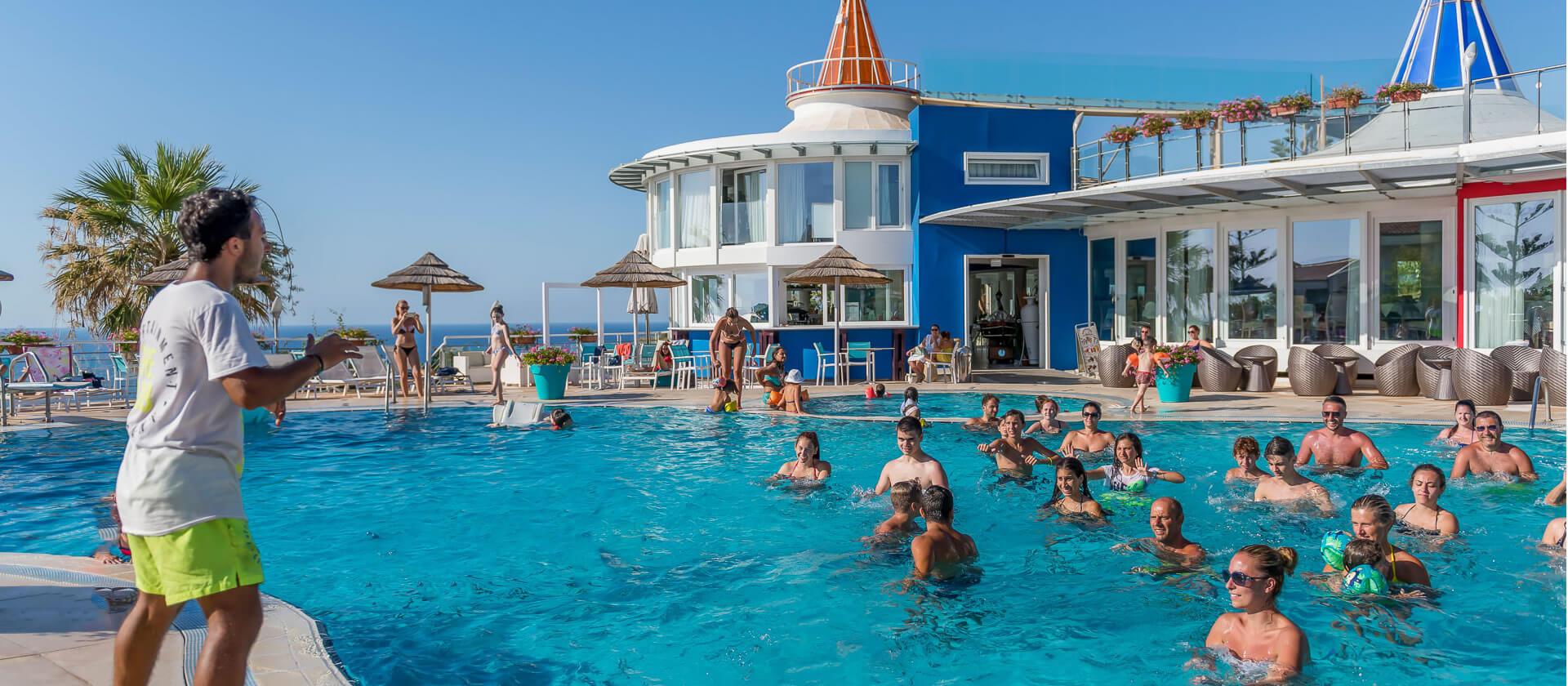 hotelstromboli fr piscine 010
