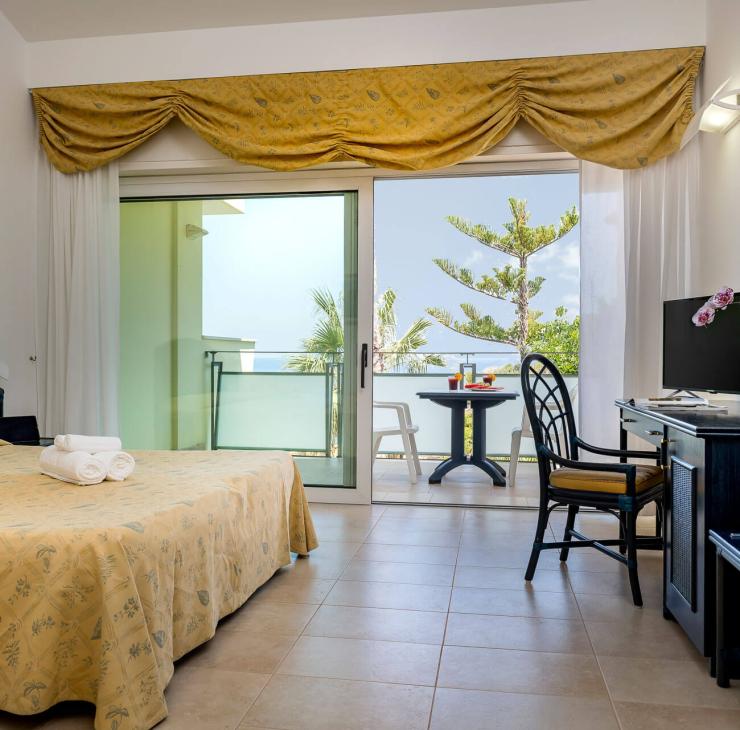 hotelstromboli it camera-comfort 015